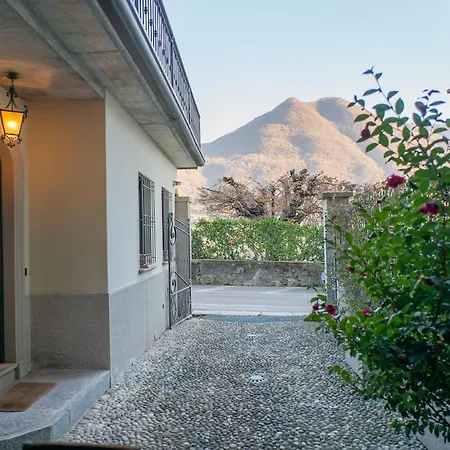 Civico 55 - Free Parking & Garden Apartment Moltrasio